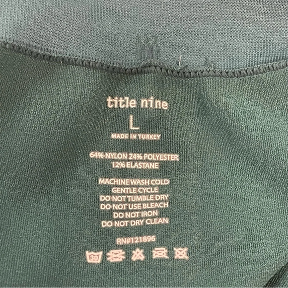 TITLE NINE Spark Leggings size Large - Picture 2 of 8